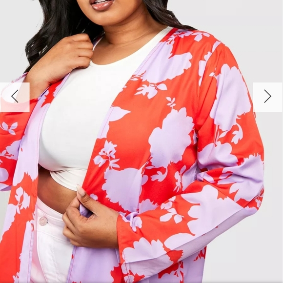 Style: KimonoDesign: FloralFabric: Woven100% Polyester. Machine wash. Mode - Picture 3 of 4